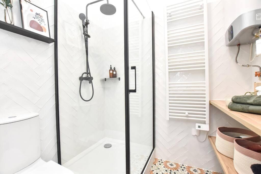Апартаменты Charming Flat In Montmartre - Imhost Париж Экстерьер фото